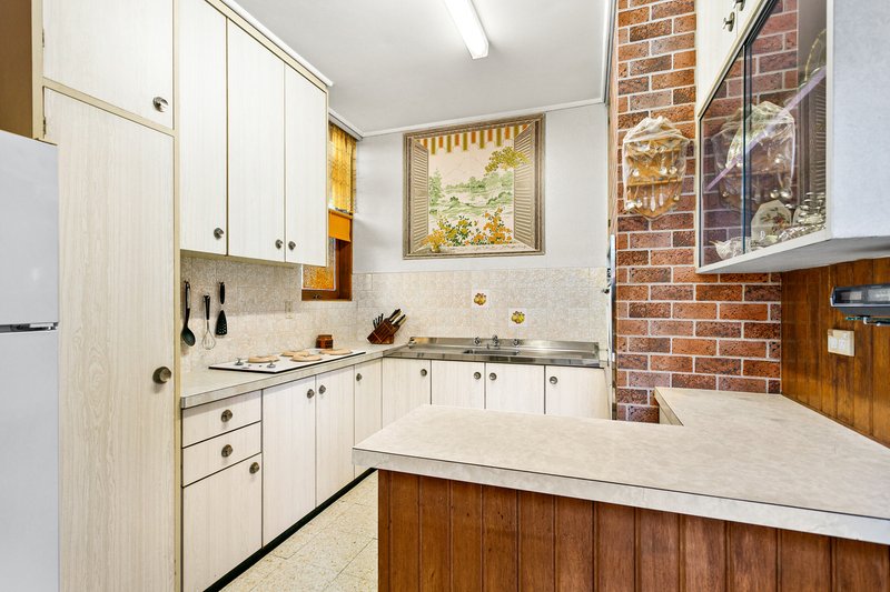 Photo - 124 Rosa Street, Oatley NSW 2223 - Image 6