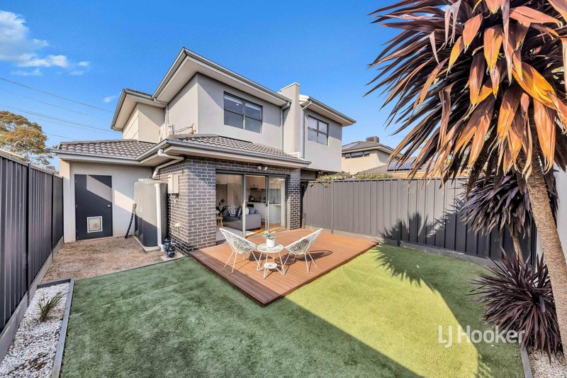 Photo - 1/24 Rymill Court, Altona North VIC 3025 - Image 14