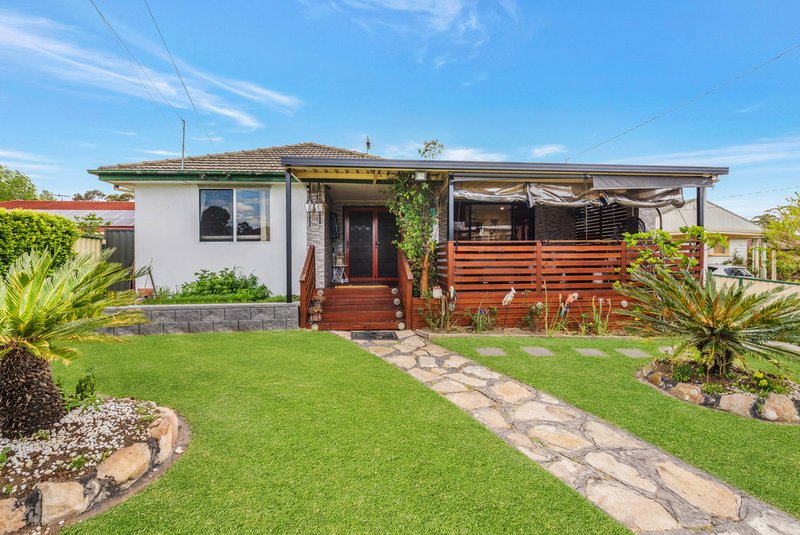 Photo - 124 Sadleir Ave , Heckenberg NSW 2168 - Image 2