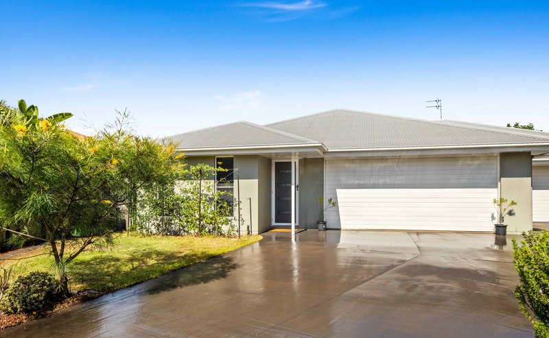 1/24 Sambar Court, Kearneys Spring QLD 4350