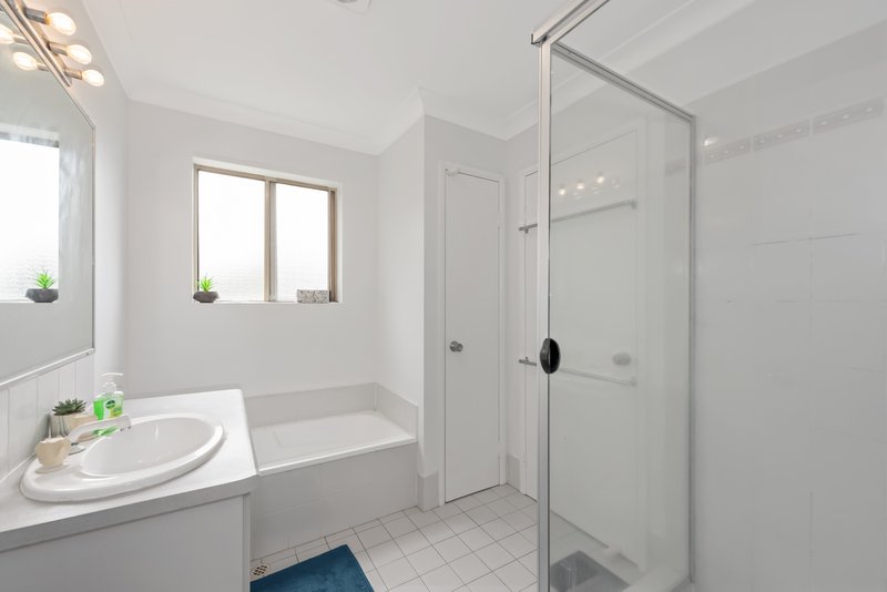 Photo - 12/4 Sherwood Close, Mudgeeraba QLD 4213 - Image 4
