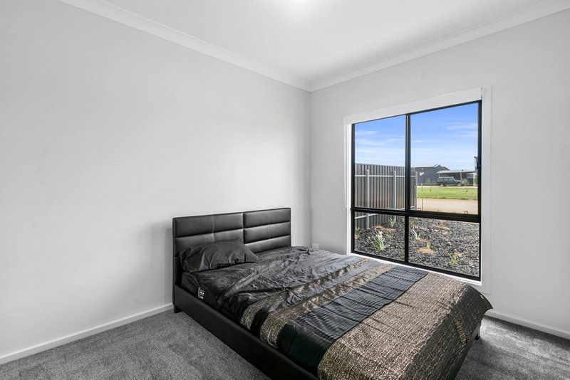 Photo - 124 Songvaar Road, Port Victoria SA 5573 - Image 12