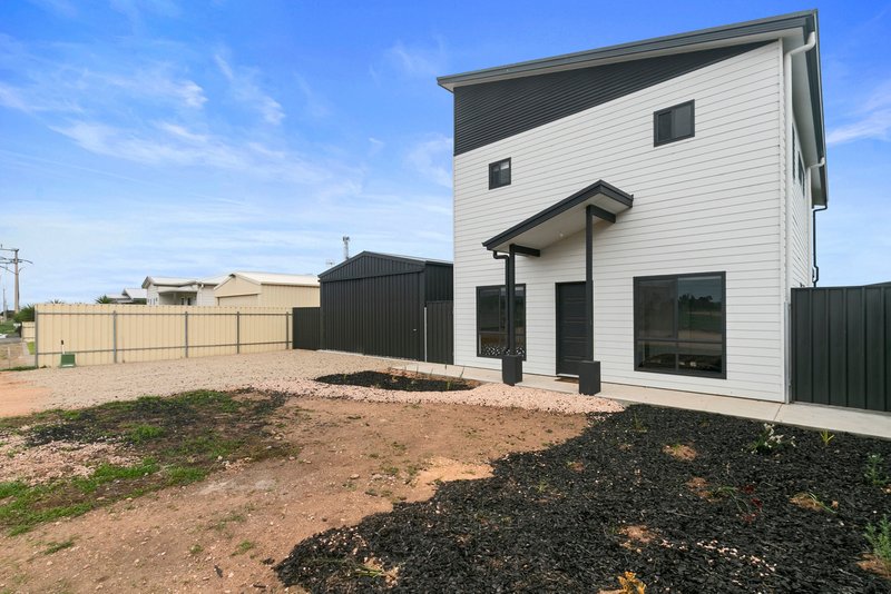 Photo - 124 Songvaar Road, Port Victoria SA 5573 - Image 31