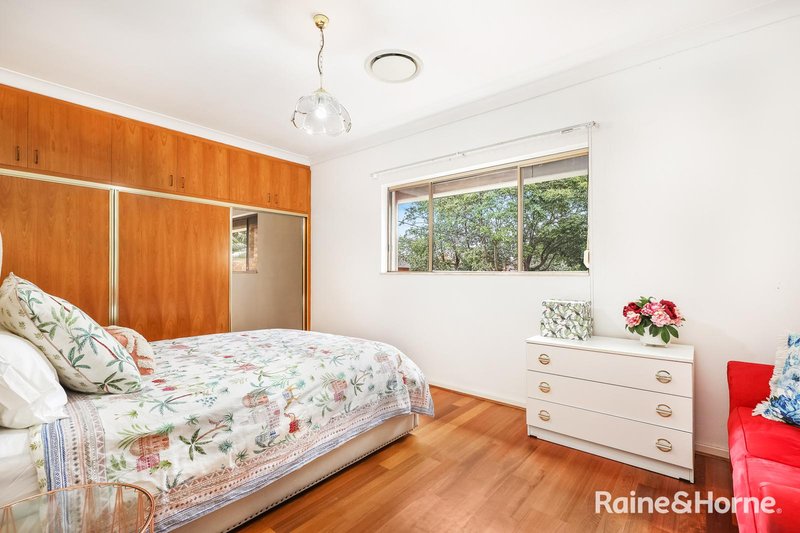 Photo - 124 Staples Street, Kingsgrove NSW 2208 - Image 8