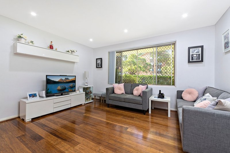 Photo - 1/24 Tavistock Road, Homebush West NSW 2140 - Image 2