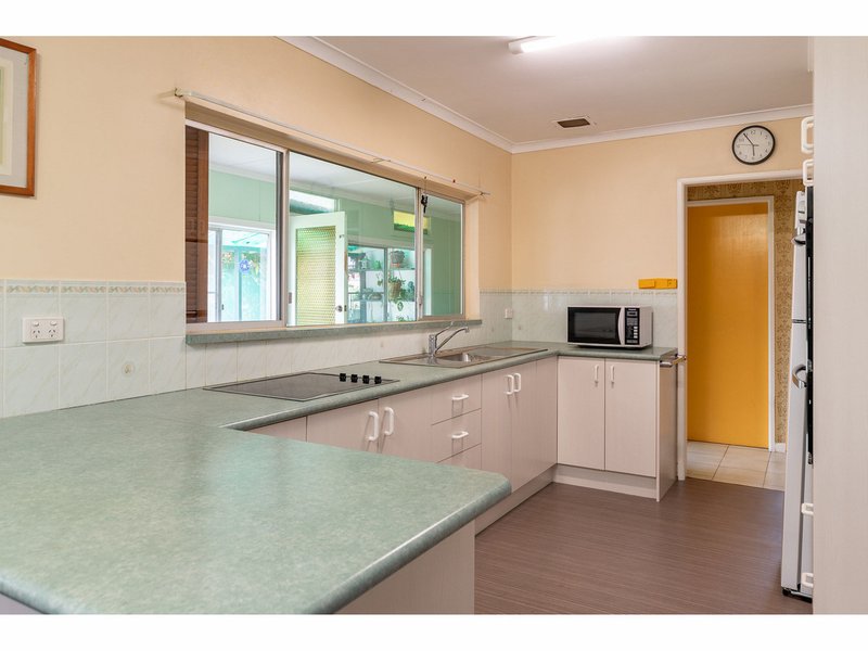 Photo - 124 The Lakes Way, Forster NSW 2428 - Image 3