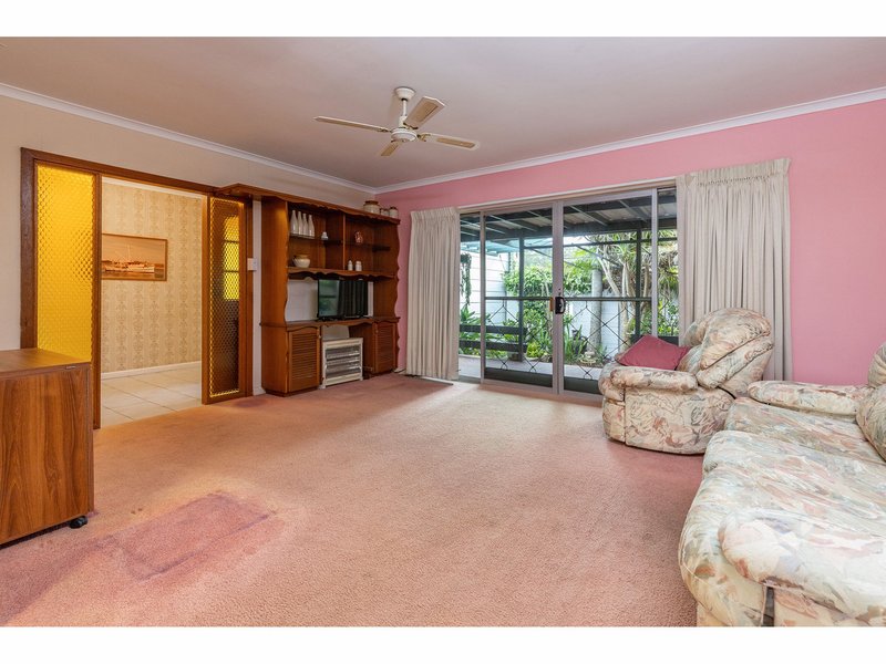 Photo - 124 The Lakes Way, Forster NSW 2428 - Image 6