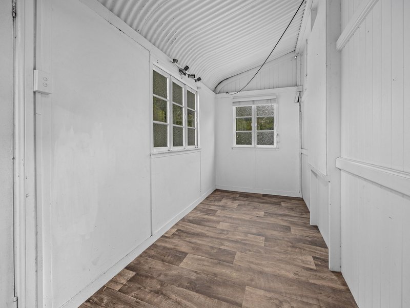Photo - 124 Thorn Street, Ipswich QLD 4305 - Image 2