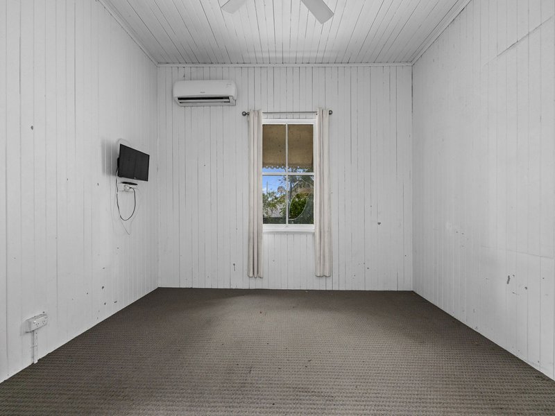 Photo - 124 Thorn Street, Ipswich QLD 4305 - Image 8