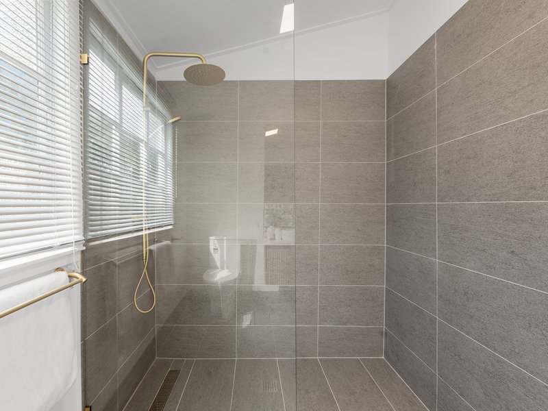Photo - 124 Thorn Street, Ipswich QLD 4305 - Image 11