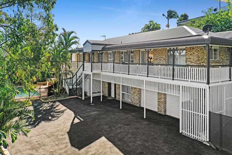 Photo - 124 Thorngate Drive, Robina QLD 4226 - Image 26