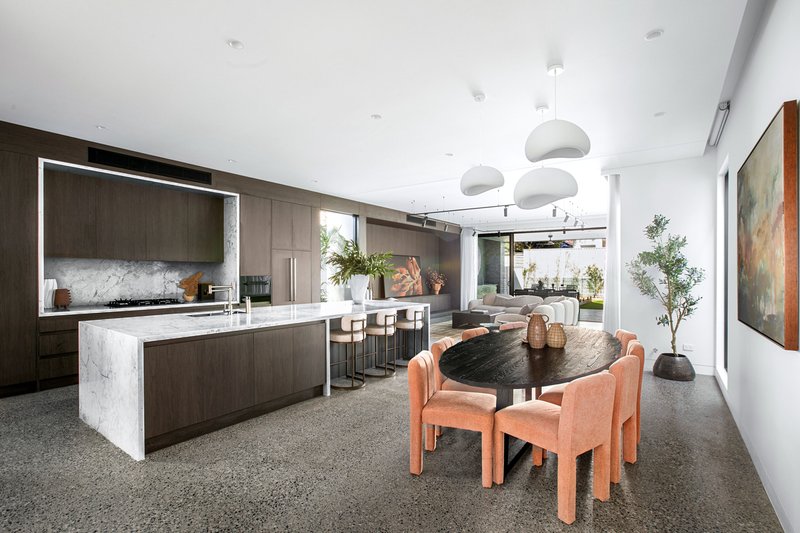 Photo - 124 Warren Road, Marrickville NSW 2204 - Image 3