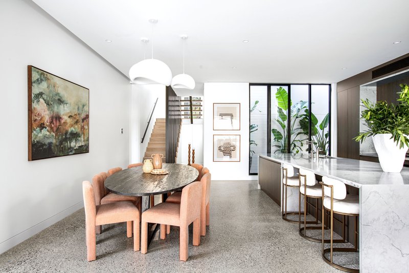 Photo - 124 Warren Road, Marrickville NSW 2204 - Image 4
