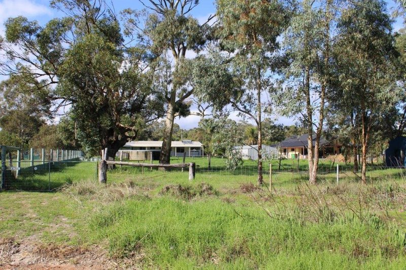 Photo - 124 Wilson Road, Cookernup WA 6219 - Image 13