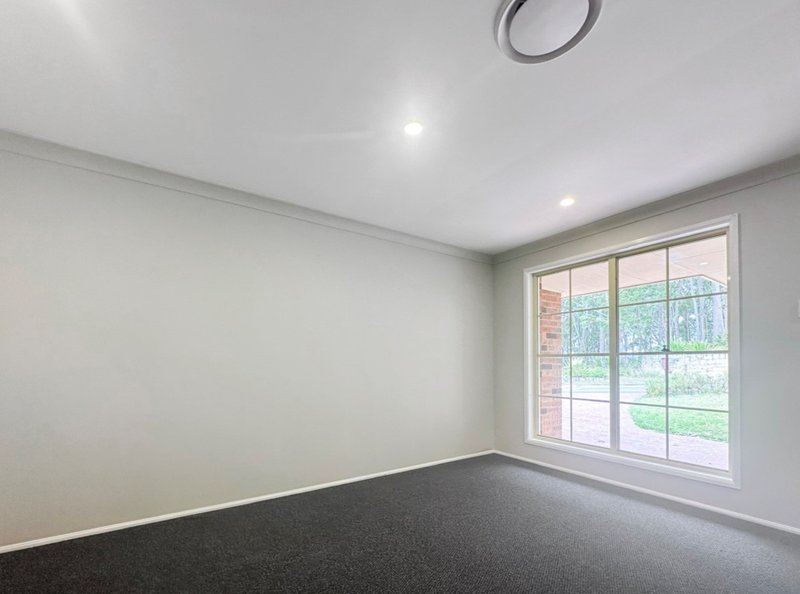 Photo - 124 Woodbury Park Drive, Mardi NSW 2259 - Image 2