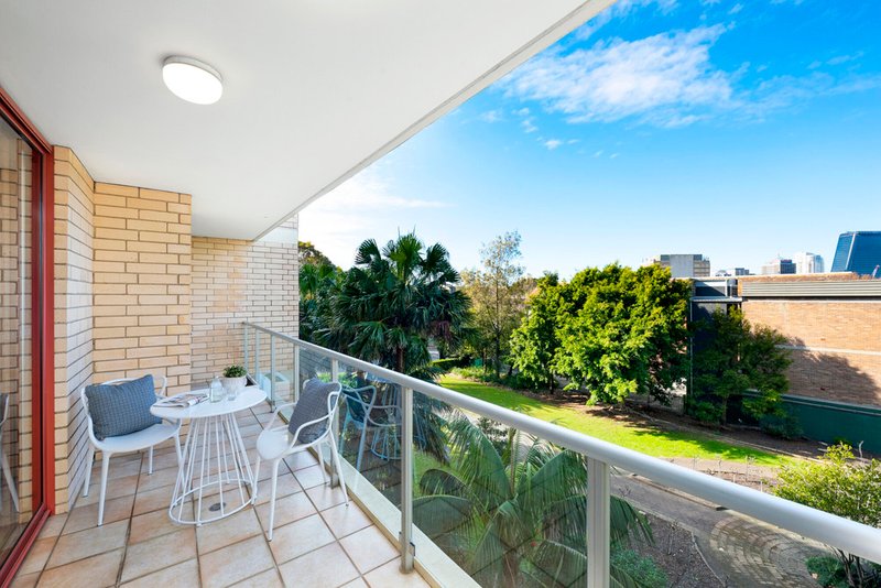 Photo - 12/41 Rocklands Road, Wollstonecraft NSW 2065 - Image 3