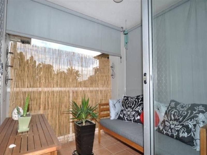 Photo - 12/414 Marine Parade, Biggera Waters QLD 4216 - Image 7