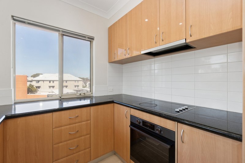 Photo - 12/42 Grand Boulevard, Joondalup WA 6027 - Image 11