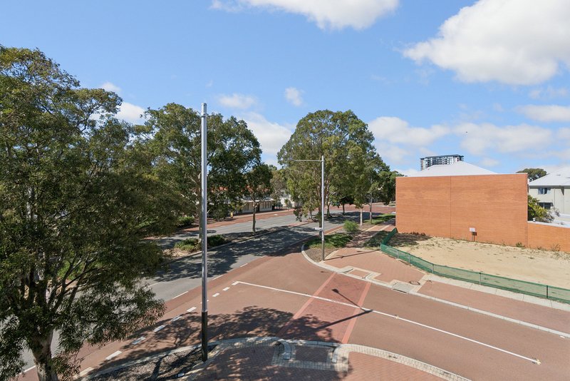 Photo - 12/42 Grand Boulevard, Joondalup WA 6027 - Image 17