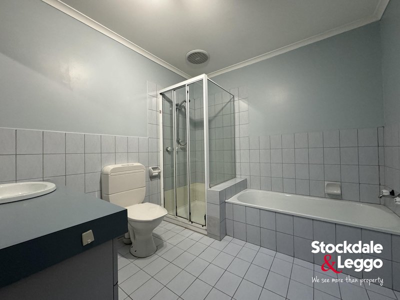 Photo - 1/242 Melrose Drive, Tullamarine VIC 3043 - Image 7