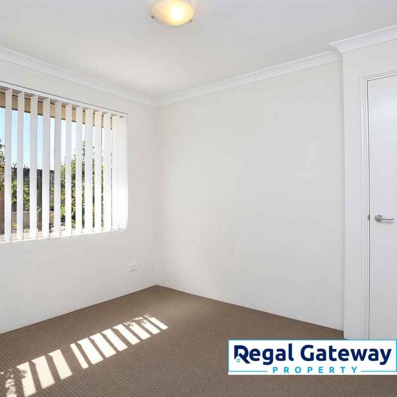 Photo - 12/42 Merrifield Avenue, Kelmscott WA 6111 - Image 2
