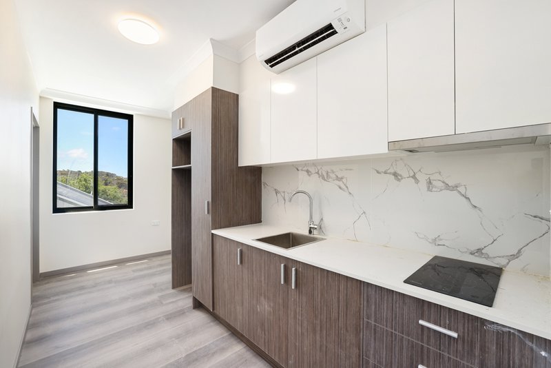 Photo - 1/242 Warringah Road, Beacon Hill NSW 2100 - Image 1