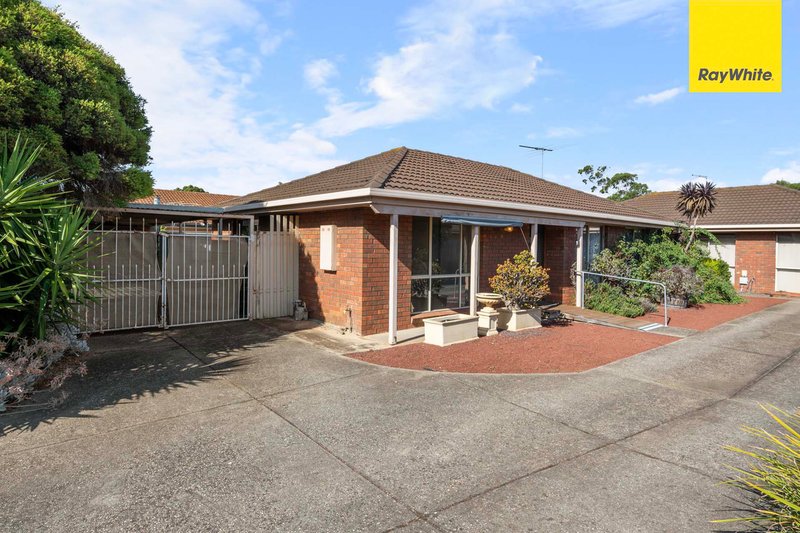 Photo - 1/243 Gisborne-Melton Road, Kurunjang VIC 3337 - Image 1