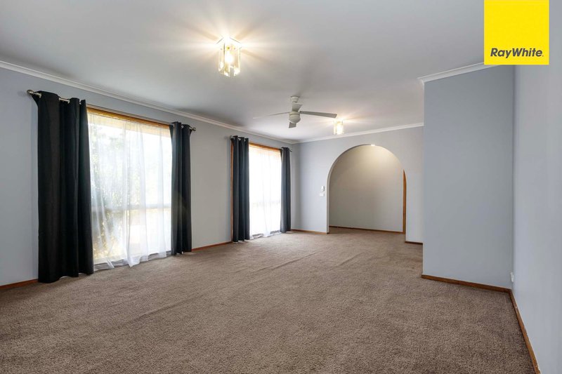 Photo - 1/243 Gisborne-Melton Road, Kurunjang VIC 3337 - Image 2