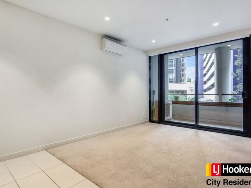 Photo - 124/4-10 Daly Street, South Yarra VIC 3141 - Image 4