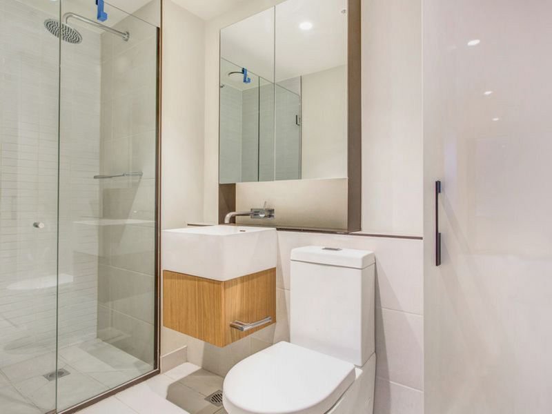 Photo - 124/4-10 Daly Street, South Yarra VIC 3141 - Image 3