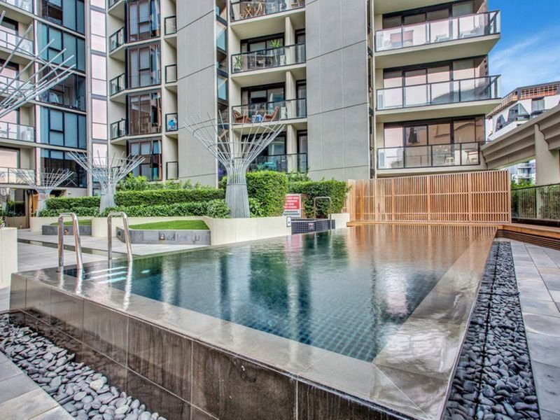 Photo - 124/4-10 Daly Street, South Yarra VIC 3141 - Image 6