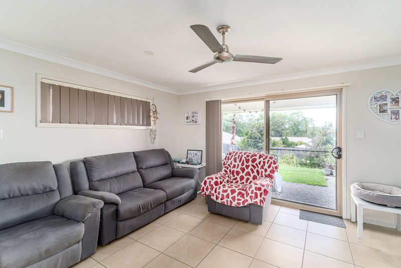 Photo - 1&2/44 Wesley Way, Gleneagle QLD 4285 - Image 3