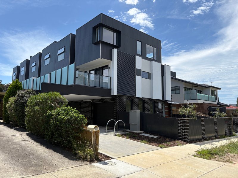 Photo - 1,2,4/525 Boronia Road, Wantirna VIC 3152 - Image 1