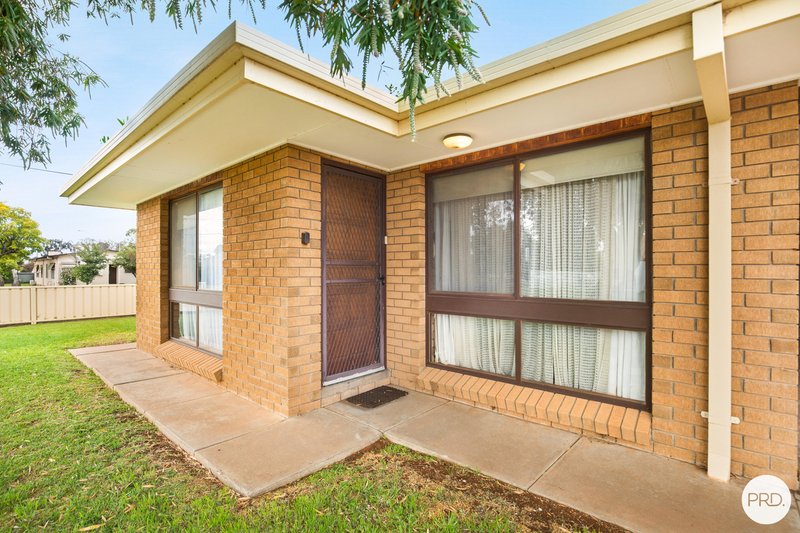 Photo - 1/247 Ninth Street, Mildura VIC 3500 - Image 2