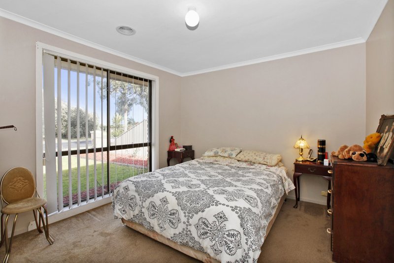 Photo - 1/248 Childs Road, Mill Park VIC 3082 - Image 4