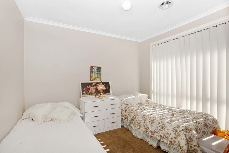 Photo - 1/248 Childs Road, Mill Park VIC 3082 - Image 5