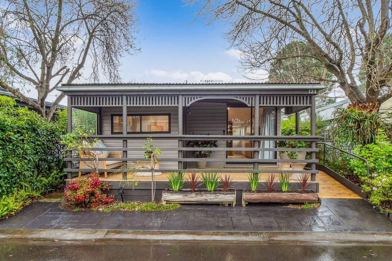 124/98 Bungower Road, Mornington VIC 3931