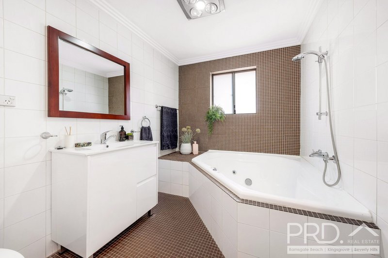 Photo - 124A Kingsgrove Road, Kingsgrove NSW 2208 - Image 8