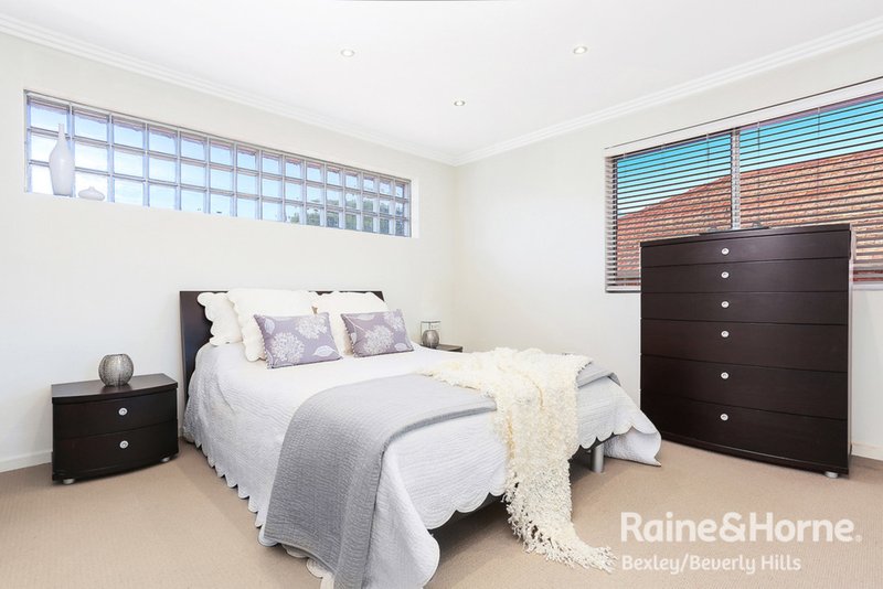 Photo - 124a Kingsgrove Road, Kingsgrove NSW 2208 - Image 5