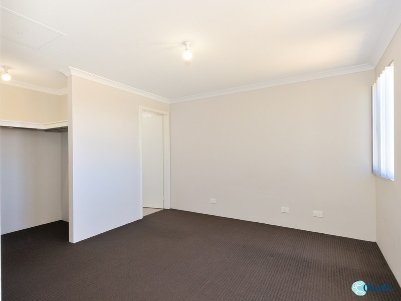 Photo - 124C Parkin Street, Rockingham WA 6168 - Image 13