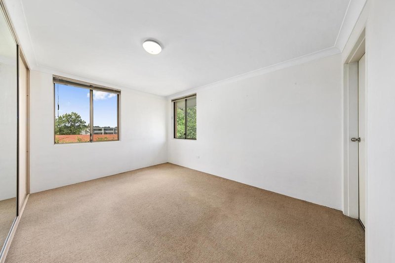 Photo - 12/5-13 Dellwood Street, Bankstown NSW 2200 - Image 7