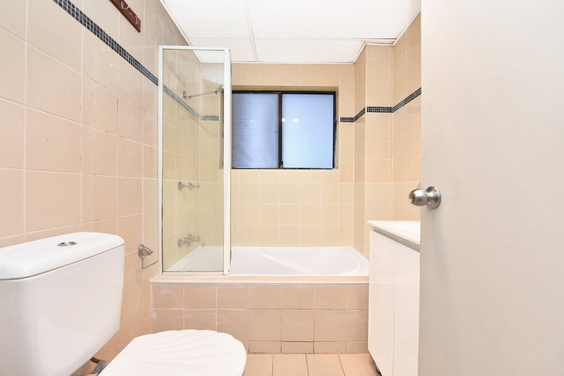 Photo - 12/5-7 Exeter Road, Homebush West NSW 2140 - Image 6