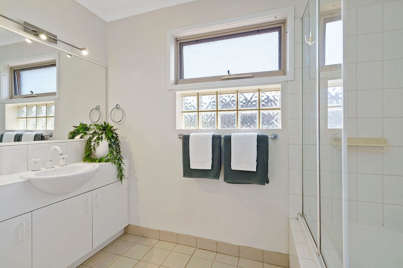 Photo - 12/5-7 Hall Street, Cheltenham VIC 3192 - Image 9