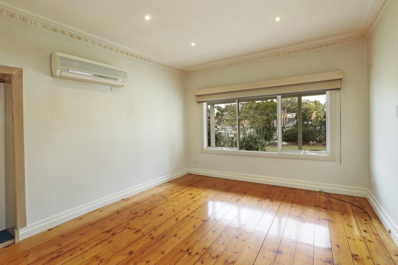 Photo - 125 Ballarat Road, Bell Park VIC 3215 - Image 2