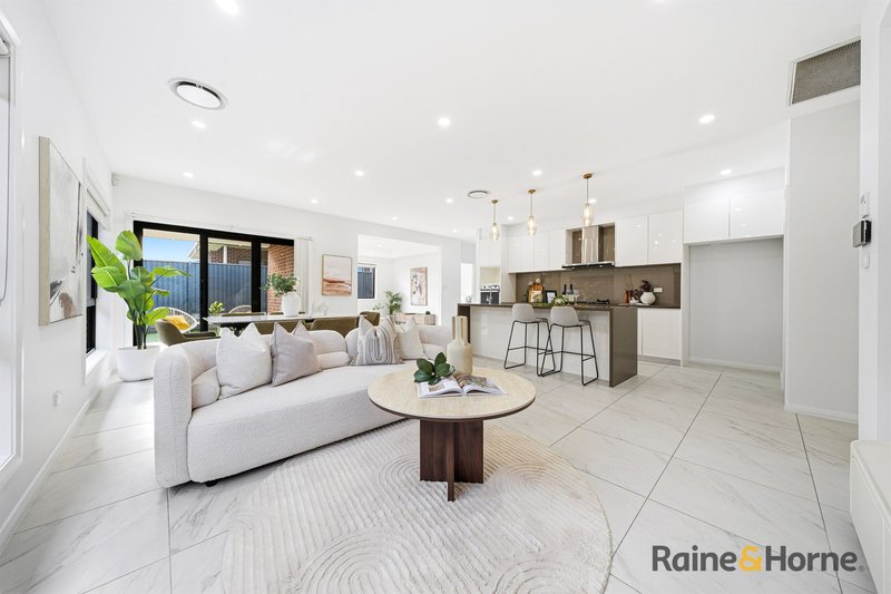 Photo - 125 Brighton Street, Riverstone NSW 2765 - Image 4