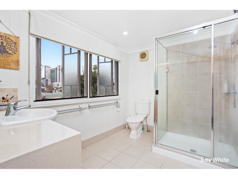 Photo - 125 Cambridge Street, The Range QLD 4700 - Image 13