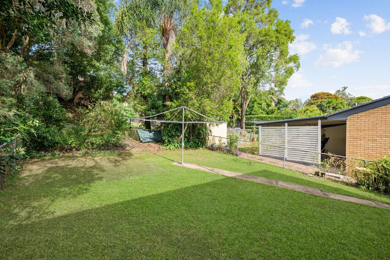 Photo - 1/25 Canfield Street, Nathan QLD 4111 - Image 12