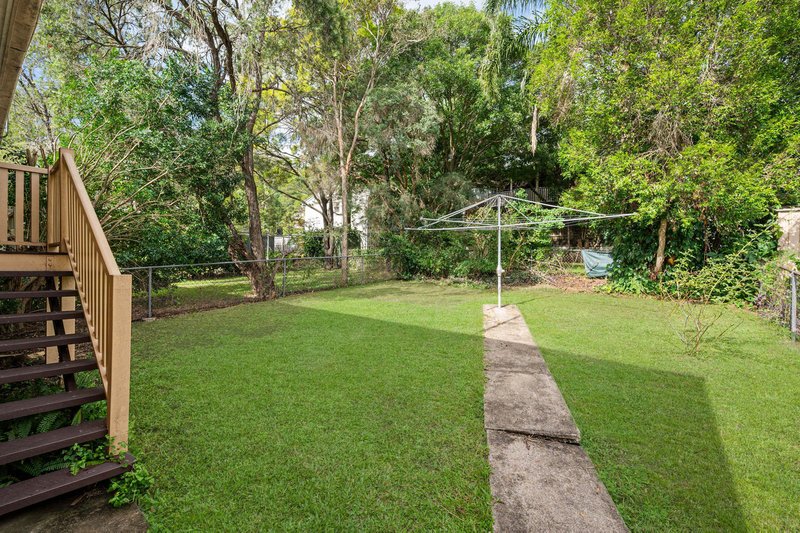 Photo - 1/25 Canfield Street, Nathan QLD 4111 - Image 13