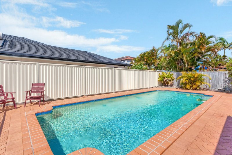 Photo - 125 Dunlin Drive, Burleigh Waters QLD 4220 - Image 16