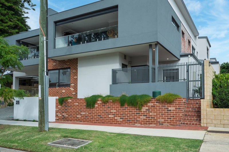Photo - 1/25 Eighth Avenue, Maylands WA 6051 - Image 1